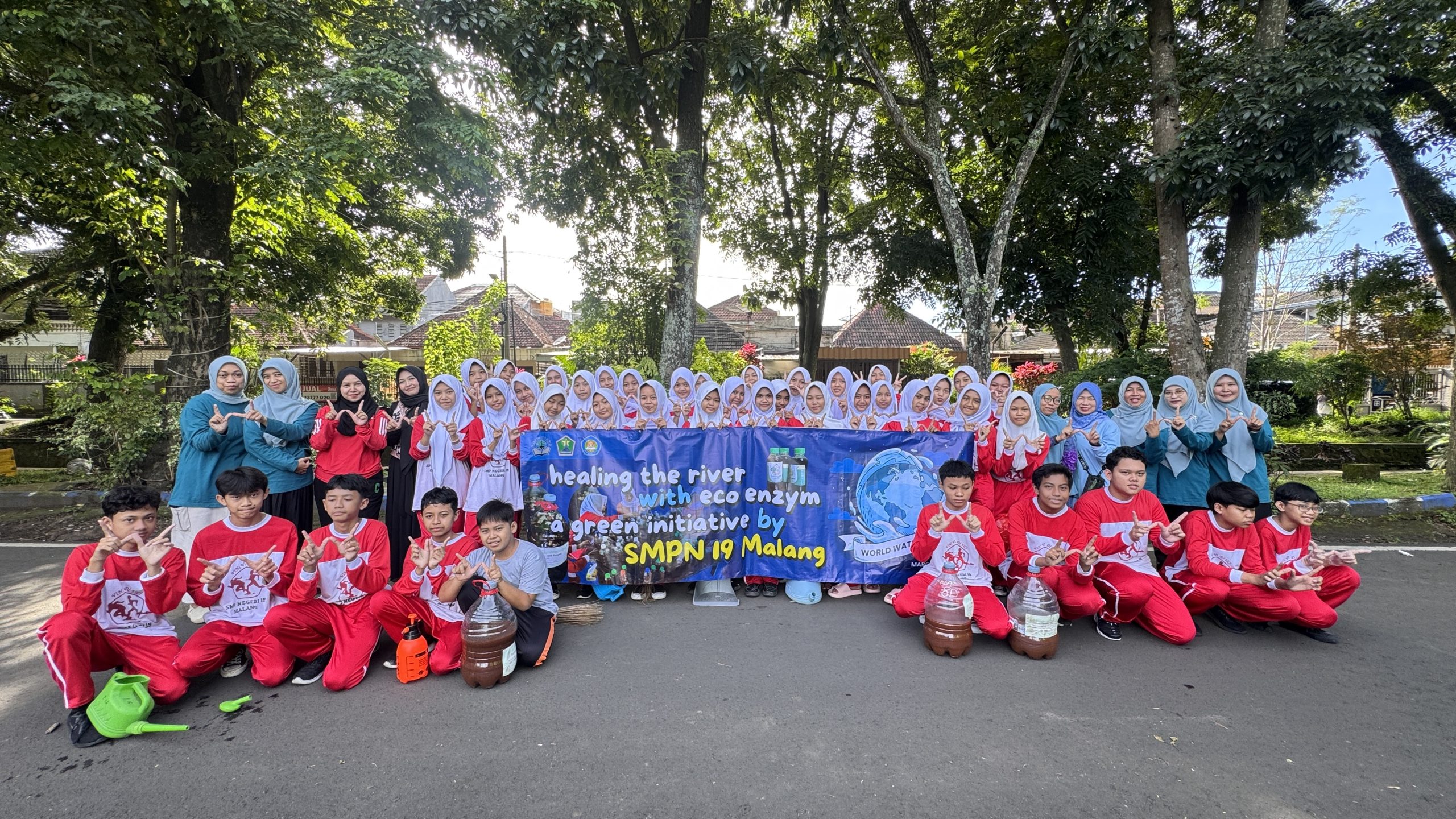 SAHABAT Eco Enzyme : Sisa Alam Hasilkan Bahan Ajaib Tanpa Sampah