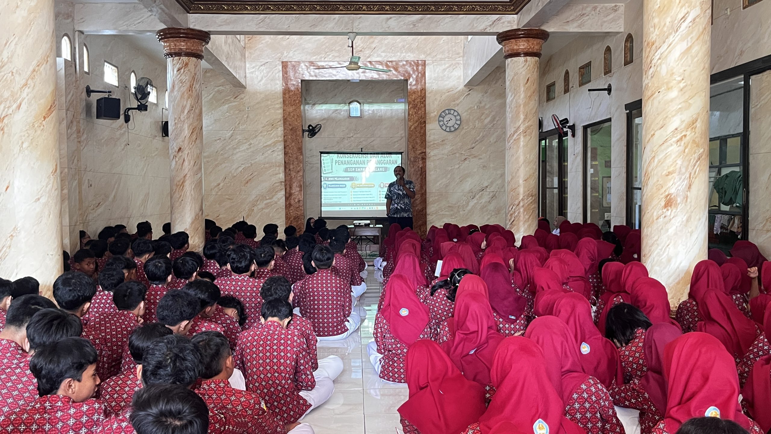PETA JATI SMP Negeri 19 Malang Bekali Siswa Kelas VIII dan IX dengan Penguatan Karakter dan Pengenalan Jati Diri